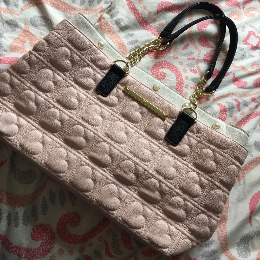 Betsey Johnson purse - Picture 1 of 5
